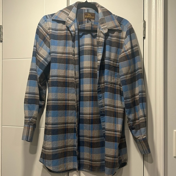 Blue button down shirt - Picture 1 of 1